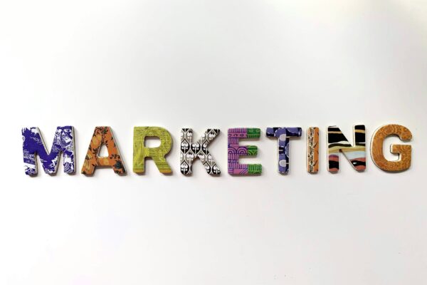 Strategi Memaksimalkan Momen Viral Trending Topic